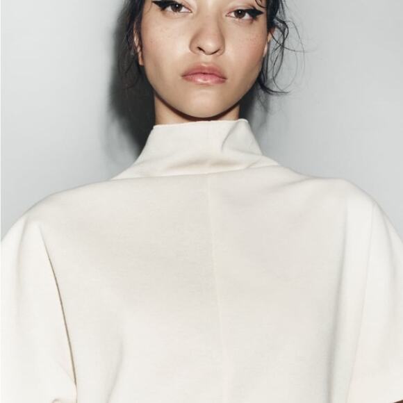 ZARA SHORT SLEEVE JUMPSUIT ZW COLLECTION - Picture 4 of 13